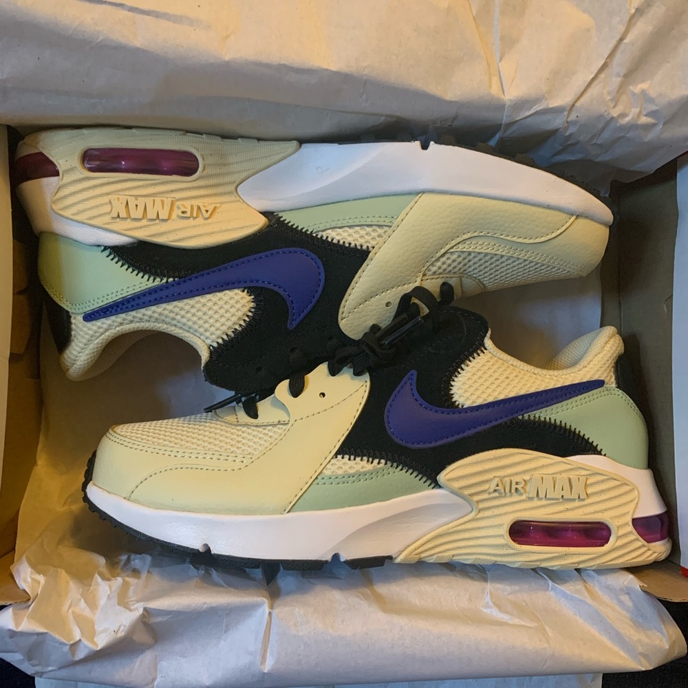 Nike Air Max Excee Sneakers